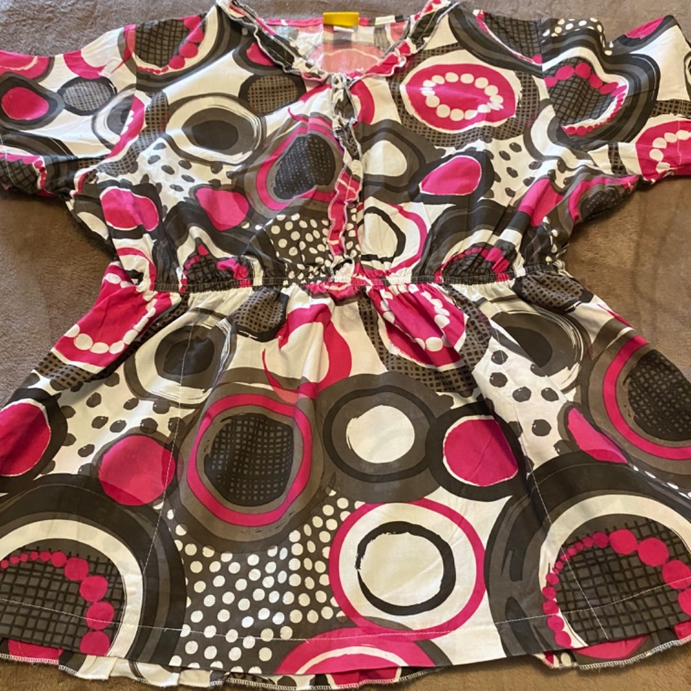 Scrub top - Picture 3 of 3